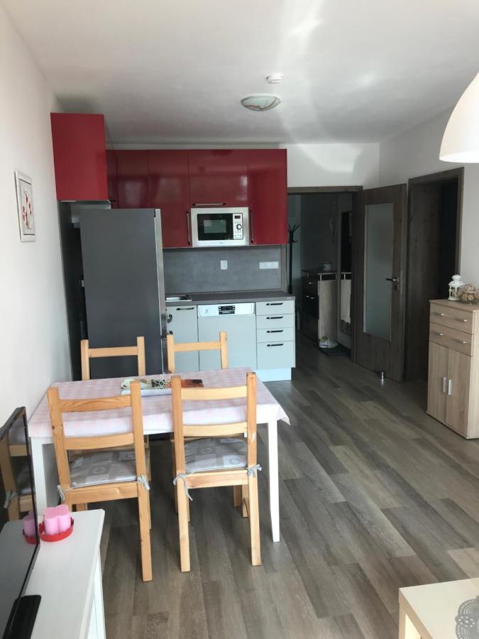 Apartman Plovarna Lägenhet Kamenice nad Lipou Exteriör bild